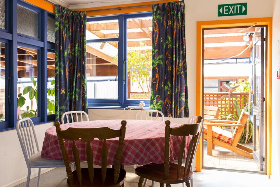 Sequoia Lodge Backpackers Picton Luaran gambar