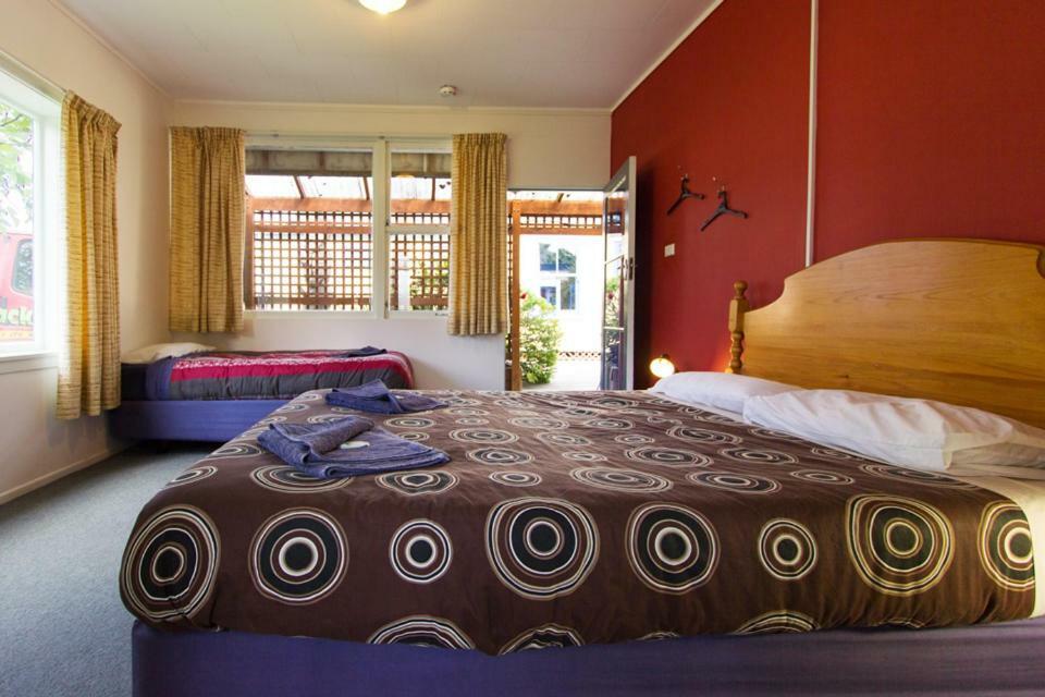 Sequoia Lodge Backpackers Picton Luaran gambar